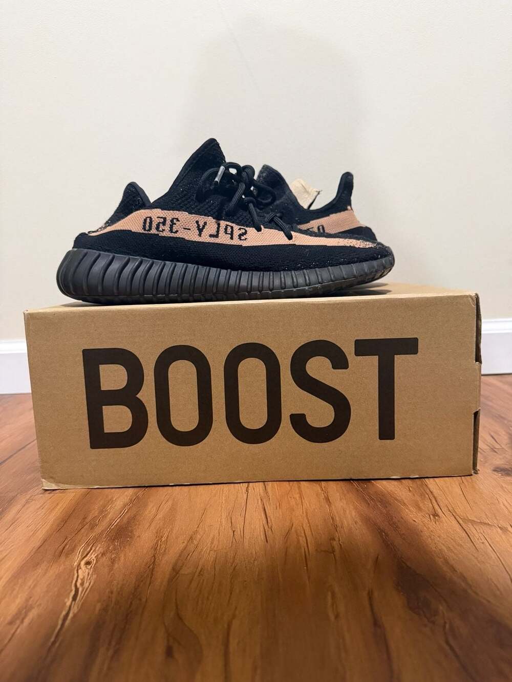 Size 9.5 - adidas Yeezy Boost 350 V2 Copper 190308882634